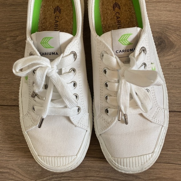 Cariuma OCA Sustainable Low-Top Canvas Sneakers Off-White, Women's Sz 6.5 - Picture 2 of 9
